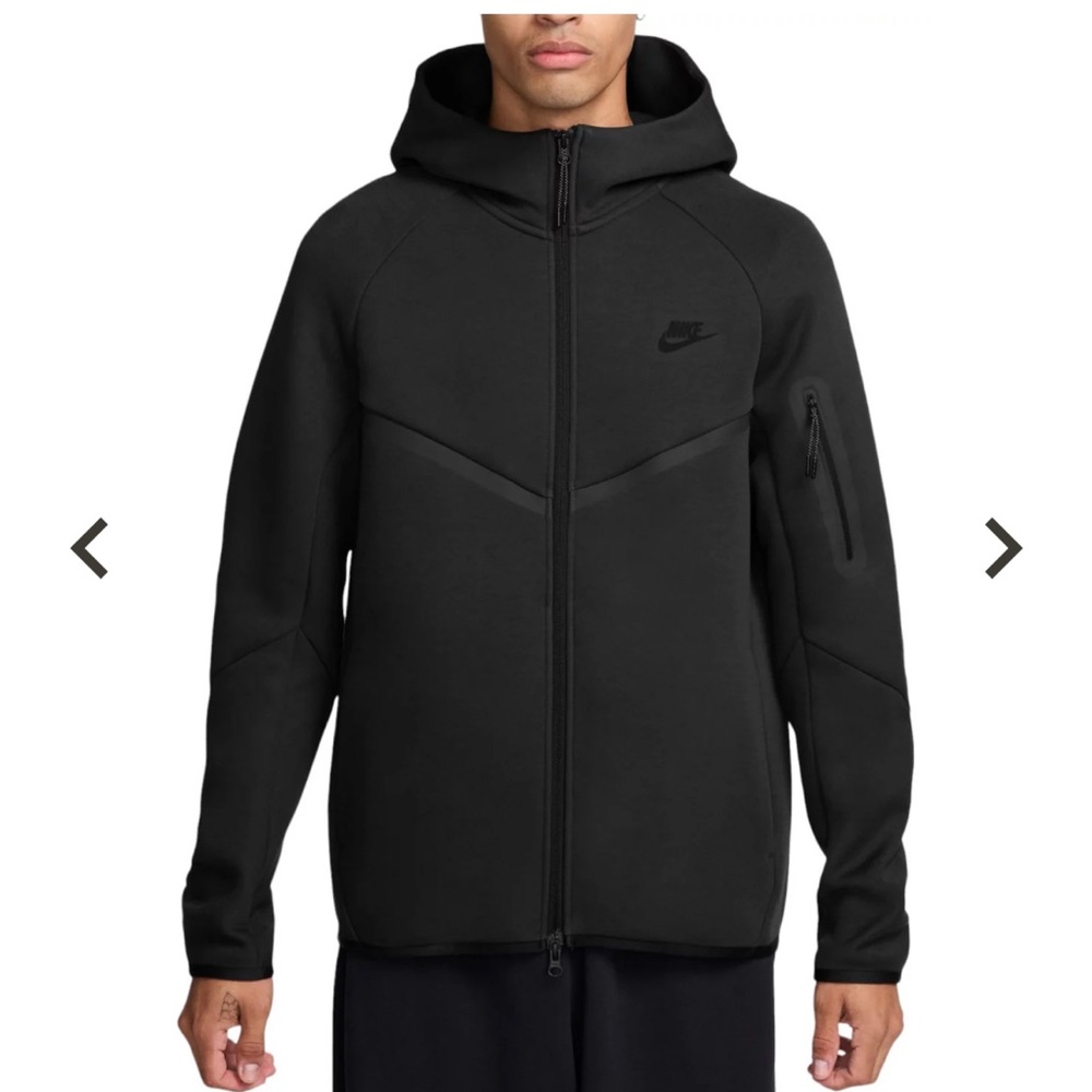 Nike Men's Black tech jacket